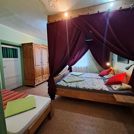 Raeuberstube 90 Qm - Einsam - Ruhig - Insel Im Land Passee